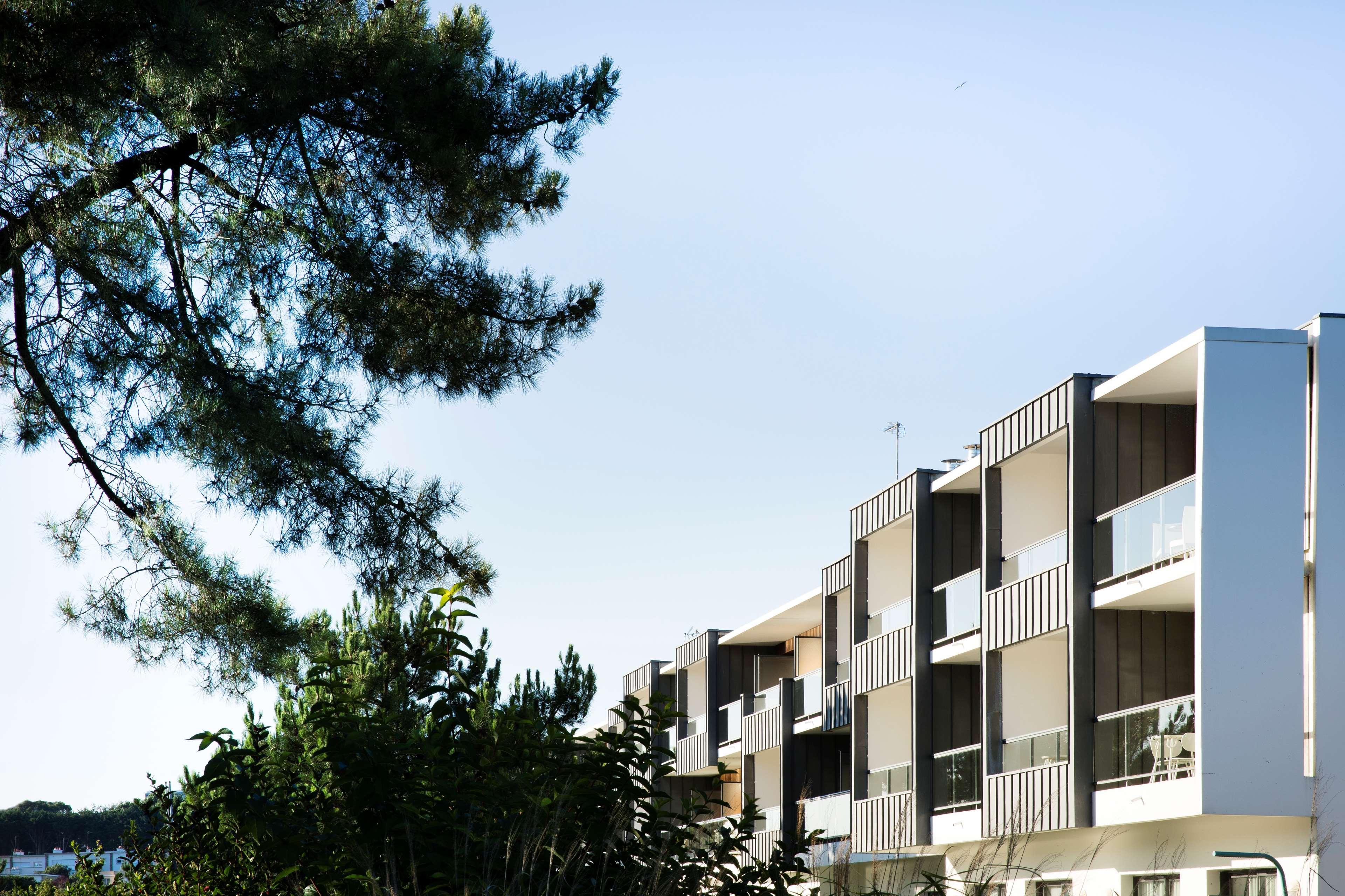 Best Western Plus Hotel Les Rives Du Ter Larmor-Plage Exterior photo